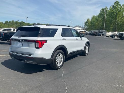 New 2026 Ford Explorer Active w/ Active Comfort Package RWD image 5
