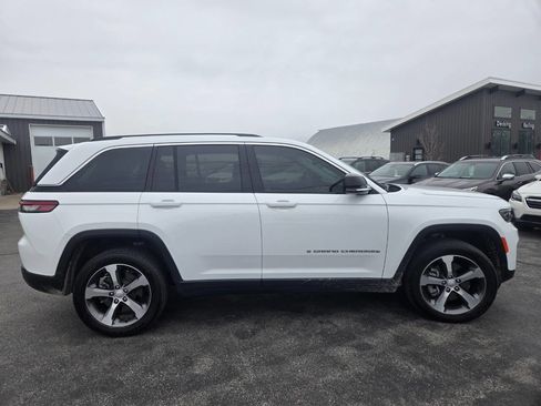 Used 2023 Jeep Grand Cherokee 4WD 4xe image 7