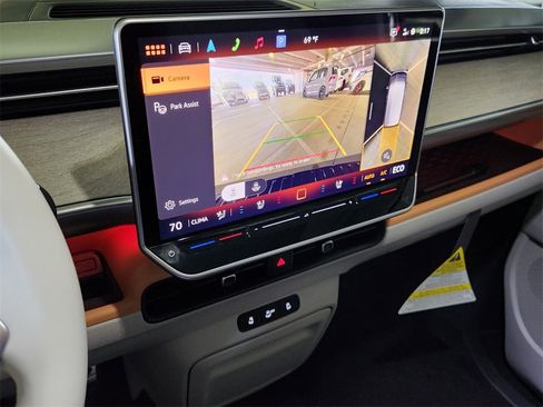 New 2025 Volkswagen ID. Buzz 1st Edition image 10