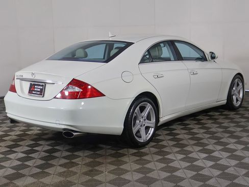Used 2007 Mercedes-Benz CLS 550 image 8