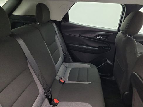 Used 2021 Chevrolet TrailBlazer LS image 19