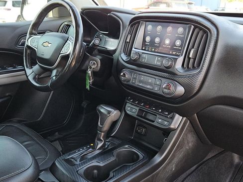 Used 2019 Chevrolet Colorado ZR2 w/ ZR2 Dusk Special Edition image 30