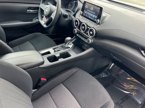 Used 2024 Nissan Sentra SV image 16