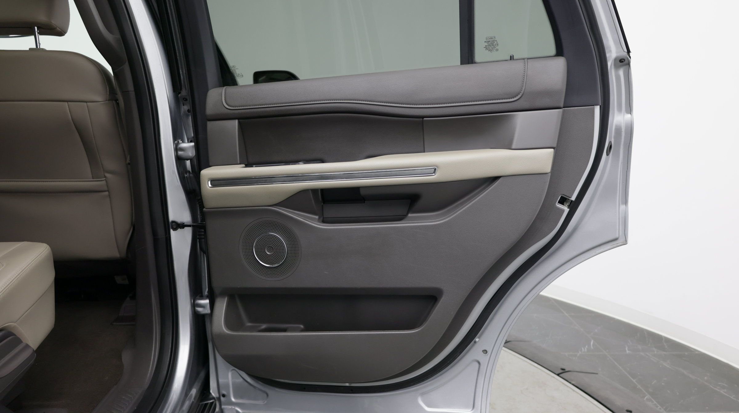 Used 2021 Ford Expedition XLT AWD/4WD image 39
