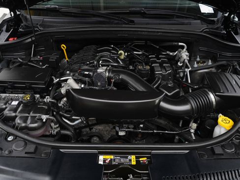 Used 2025 Dodge Durango GT AWD/4WD image 34