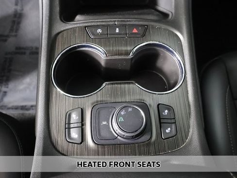 Used 2023 GMC Acadia SLT image 8