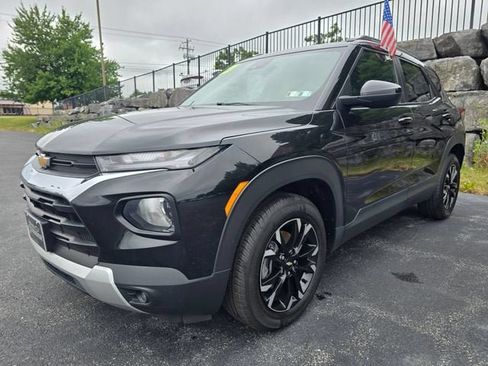 Used 2023 Chevrolet TrailBlazer LT w/ Convenience Package AWD/4WD image 8