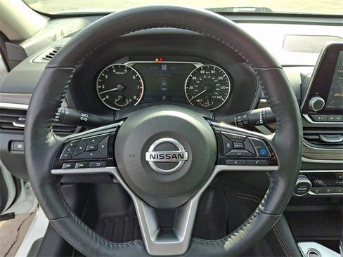 Used 2021 Nissan Altima 2.5 Platinum image 19