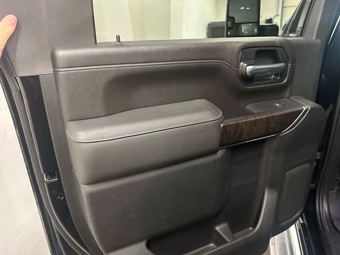 Used 2021 GMC Sierra 3500 Denali w/ Denali Ultimate Package image 19