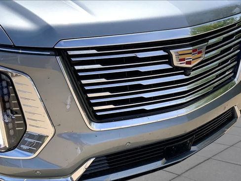 Used 2025 Cadillac Escalade Premium Luxury Platinum w/ LPO, Floor Liner Package AWD/4WD image 28