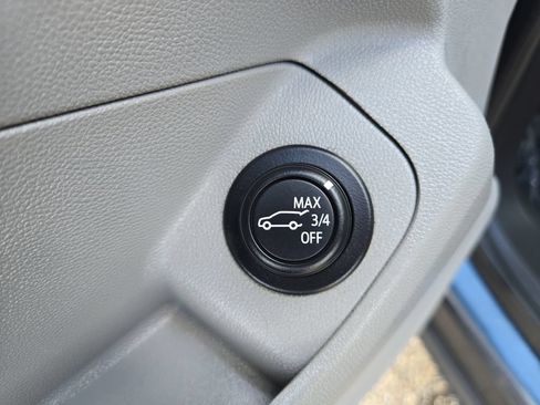 Used 2024 GMC Terrain SLT AWD/4WD image 40