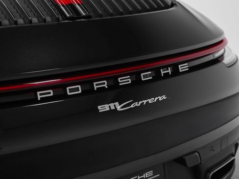 Certified 2022 Porsche 911 Carrera RWD image 19