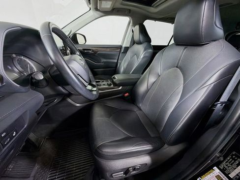 Used 2022 Toyota Highlander Limited AWD/4WD image 12