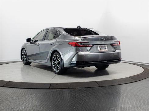 Certified 2025 Toyota Camry XLE FWD image 9