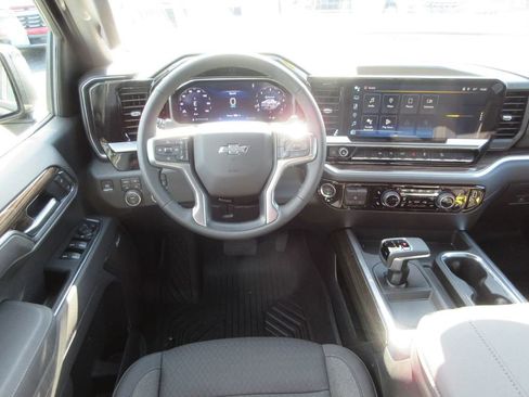 New 2026 Chevrolet Silverado 1500 RST AWD/4WD image 17