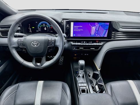 Used 2025 Toyota Camry SE w/ Multimedia Upgrade Package FWD image 15