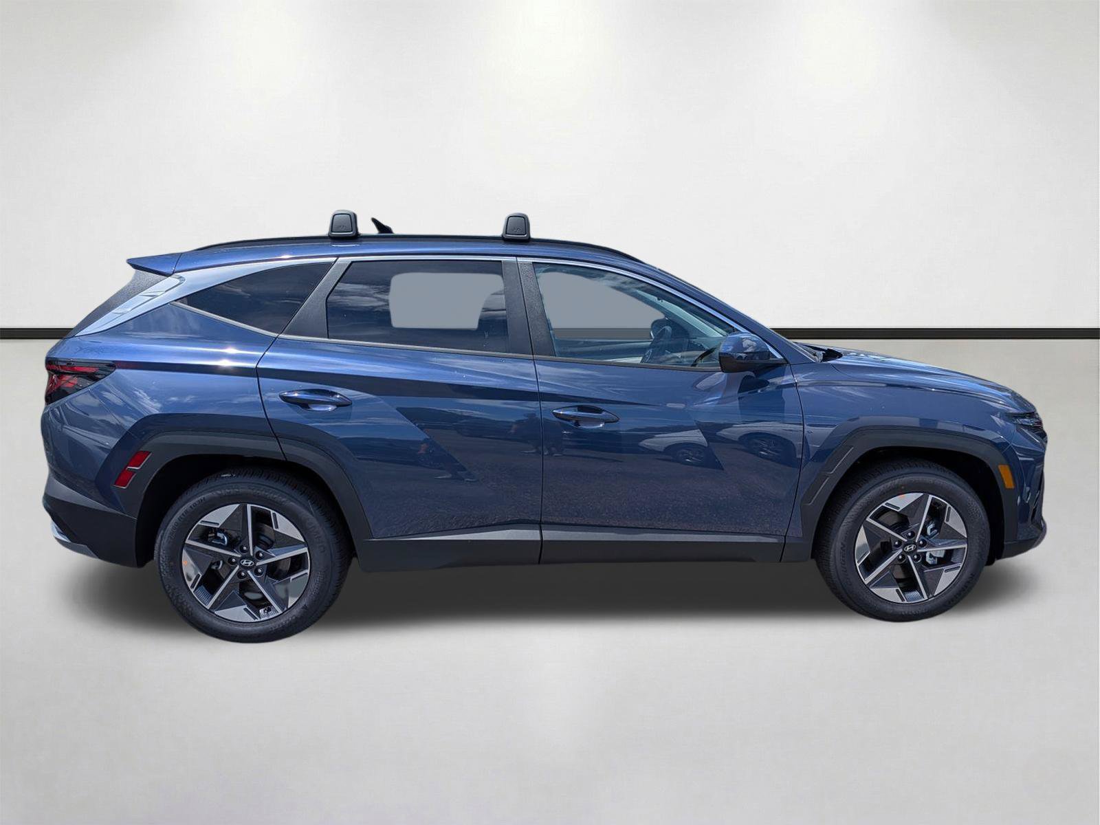 New 2026 Hyundai Tucson SEL Plus FWD image 3