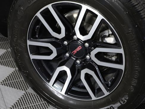 Used 2024 GMC Yukon AT4 w/ AT4 Premium Package image 7