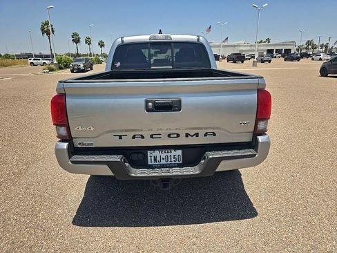 Used 2023 Toyota Tacoma SR AWD/4WD image 28