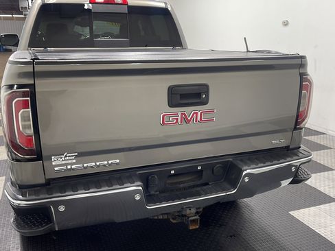 Used 2017 GMC Sierra 1500 SLT AWD/4WD image 3