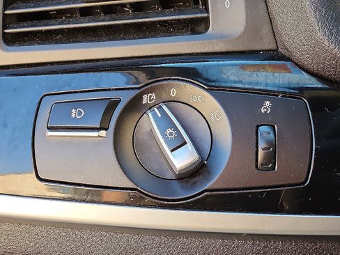 Used 2018 BMW X4 M40i image 27