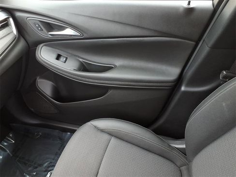 Certified 2025 Buick Encore GX Preferred image 24