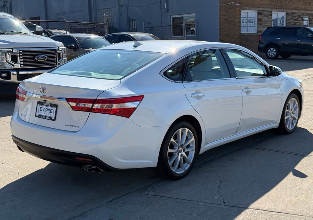 Used 2014 Toyota Avalon Limited FWD image 6