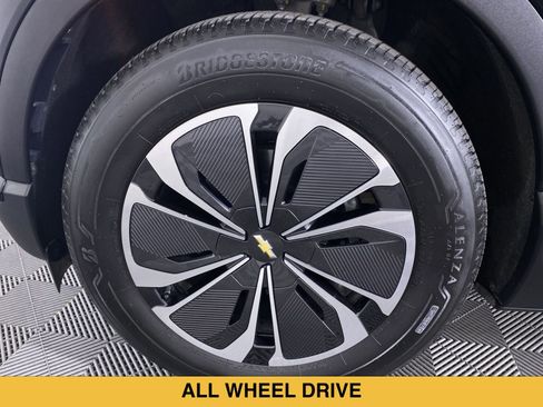 Certified 2024 Chevrolet Blazer EV LT AWD/4WD image 15