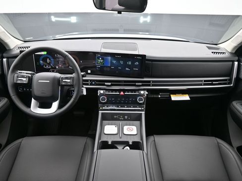 Certified 2026 Hyundai Santa Fe SEL image 12