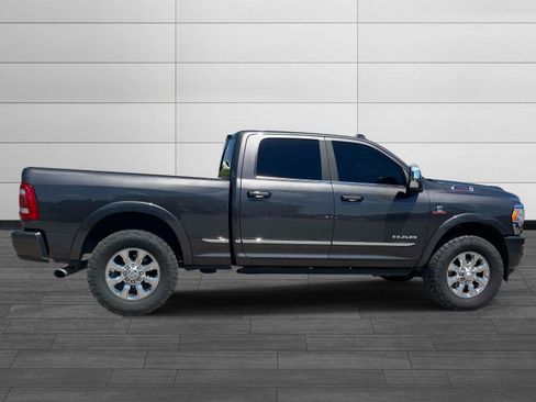 Used 2023 RAM 2500 Limited AWD/4WD image 2