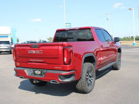 Used 2022 GMC Sierra 1500 AT4 w/ AT4 Preferred Package AWD/4WD image 9