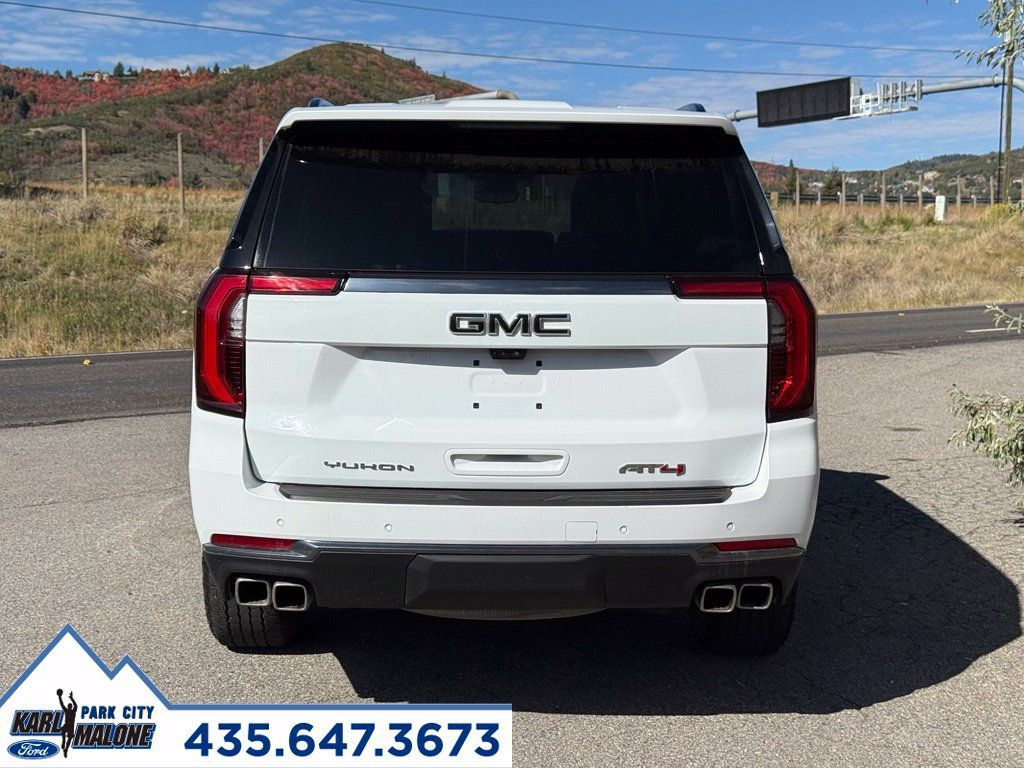 Used 2025 GMC Yukon AT4 w/ AT4 Premium Plus Package AWD/4WD image 4