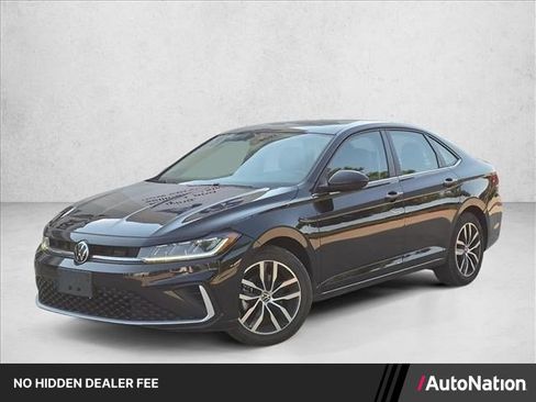 Used 2025 Volkswagen Jetta SE FWD image 1