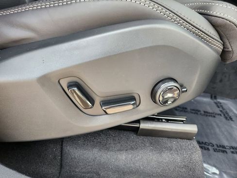 New 2026 Volvo XC90 T8 Ultra w/ Lounge Package image 21