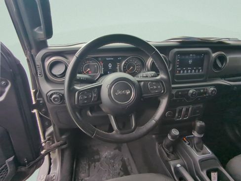 Used 2021 Jeep Wrangler Sport S image 14
