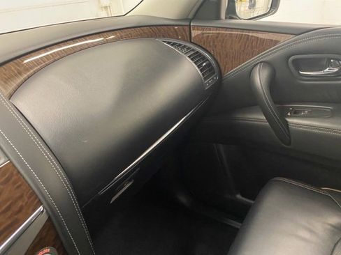 Used 2017 Nissan Armada Platinum w/ Interior Lighting Package image 21