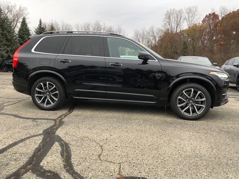 Used 2018 Volvo XC90 T5 Momentum w/ Convenience Package image 8