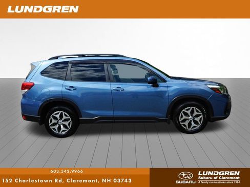 Used 2019 Subaru Forester Premium w/ All-Weather Package AWD/4WD image 2