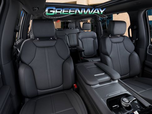 New 2026 Jeep Grand Wagoneer Limited AWD/4WD image 16