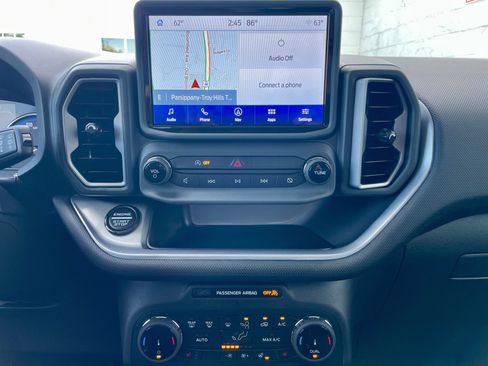 Used 2022 Ford Bronco Sport Outer Banks w/ Tech Package AWD/4WD image 19