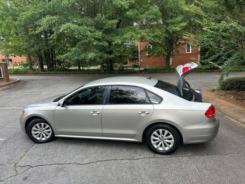 Used 2014 Volkswagen Passat 1.8T Wolfsburg Edition FWD image 13