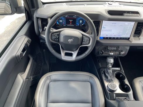 New 2025 Ford Bronco Outer Banks image 6