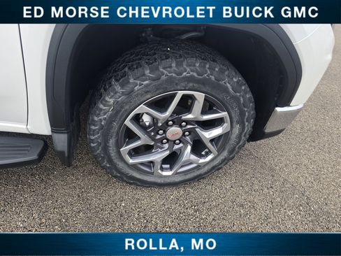 Used 2023 GMC Sierra 1500 SLT w/ SLT Premium Package image 11