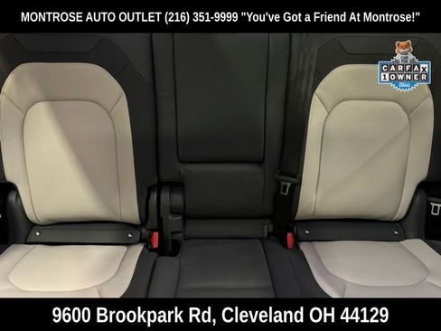 Used 2024 Land Rover Defender 130 X-Dynamic SE image 26