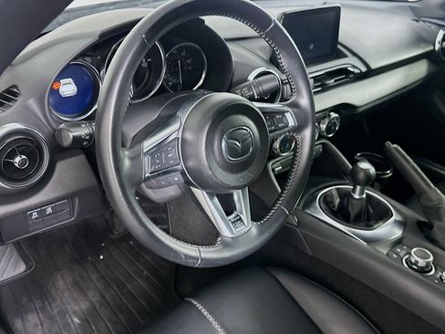Used 2021 MAZDA MX-5 Miata RF Grand Touring RWD image 18