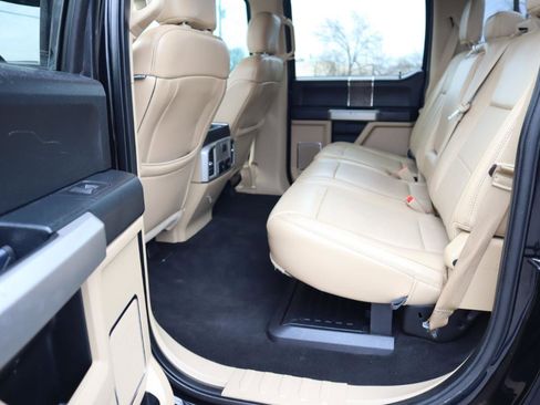 Used 2019 Ford F350 Lariat image 15