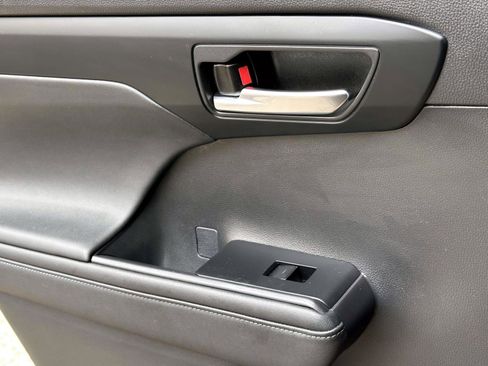 Certified 2021 Toyota Highlander XLE image 23