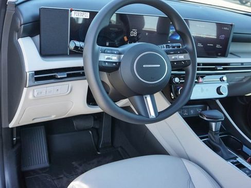 New 2026 Hyundai Tucson SEL image 9