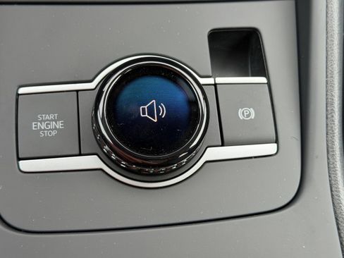 New 2026 Volkswagen Tiguan SE image 26