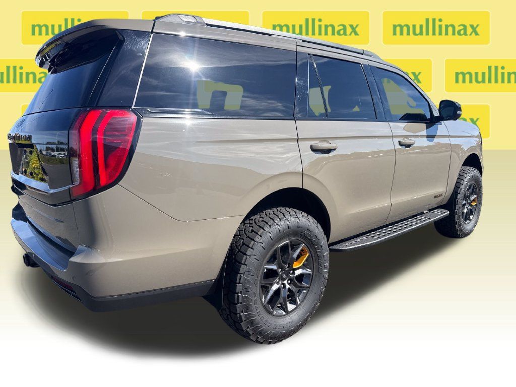 Used 2027 Ford Expedition Tremor AWD/4WD image 3